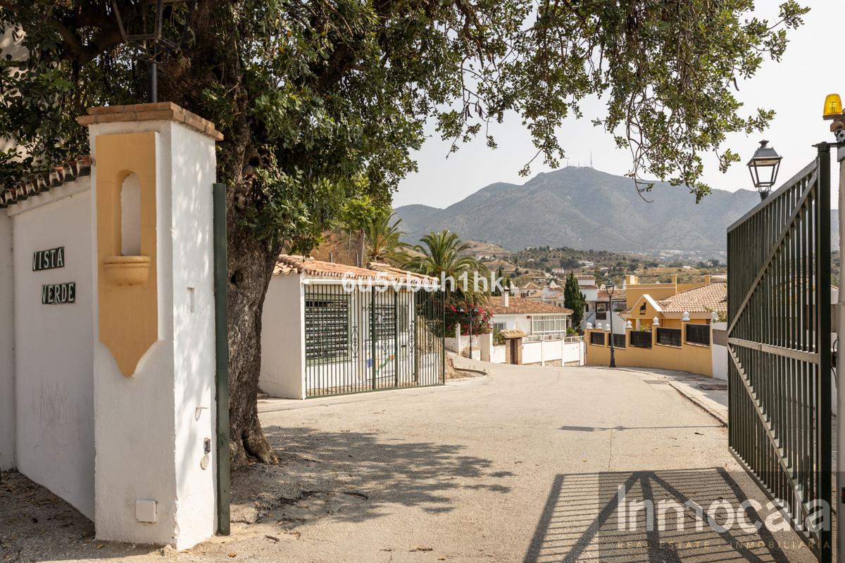 For sale of land in Mijas Costa