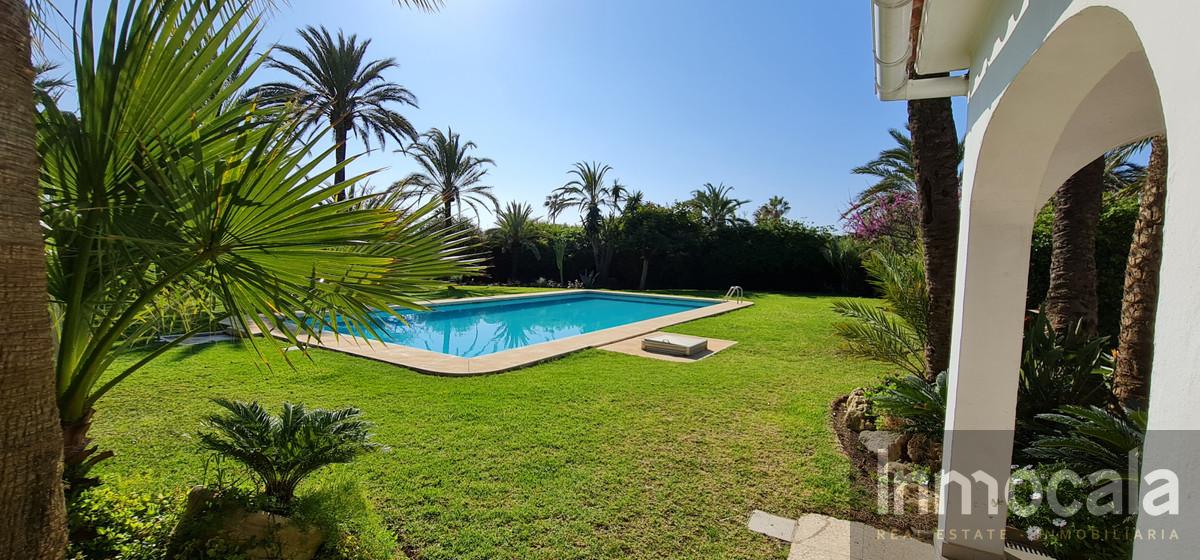 For sale of villa in La Cala de Mijas