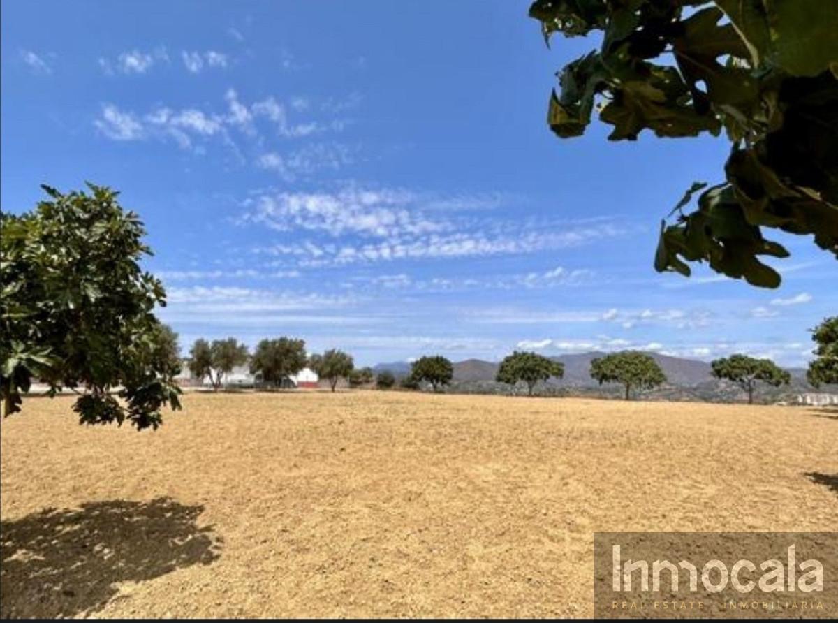 For sale of land in Mijas