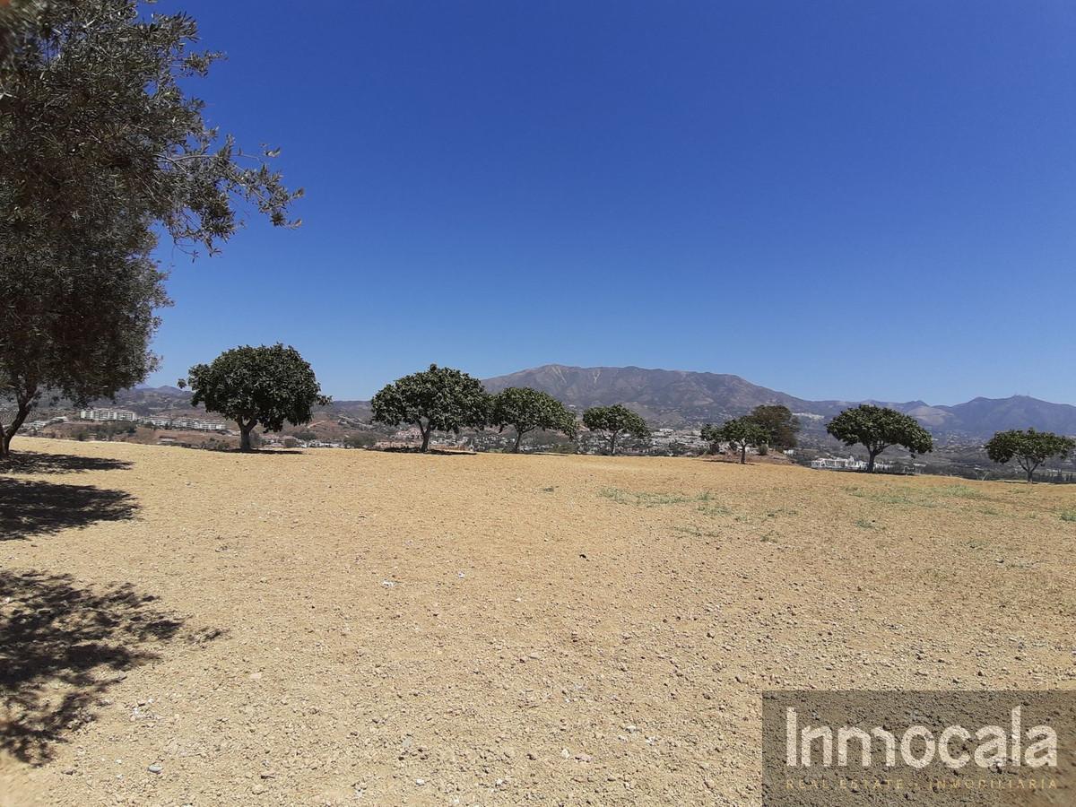 For sale of land in Mijas
