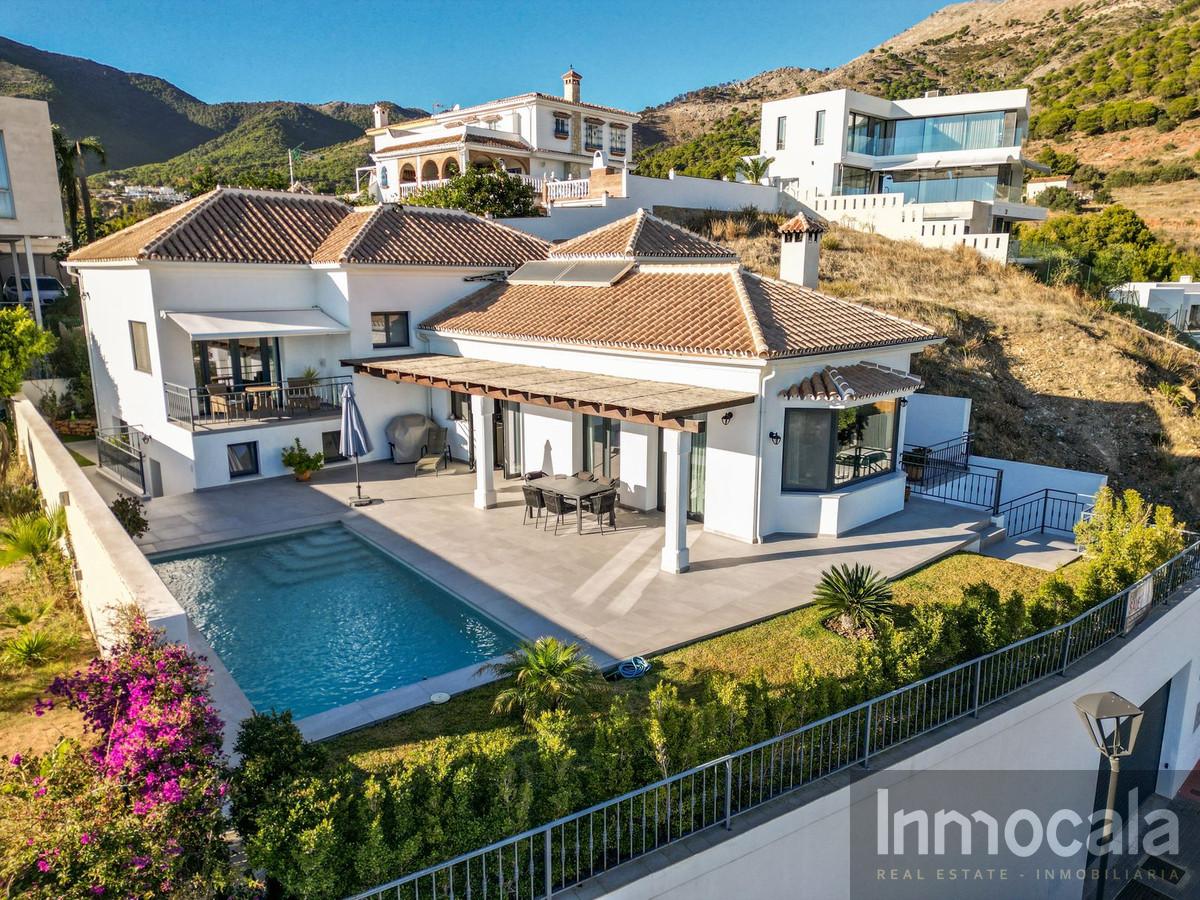 For sale of villa in Mijas