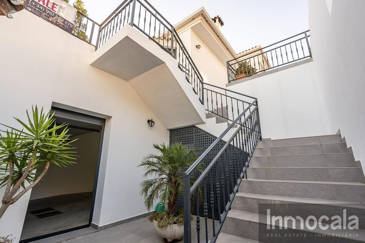 For sale of villa in Mijas