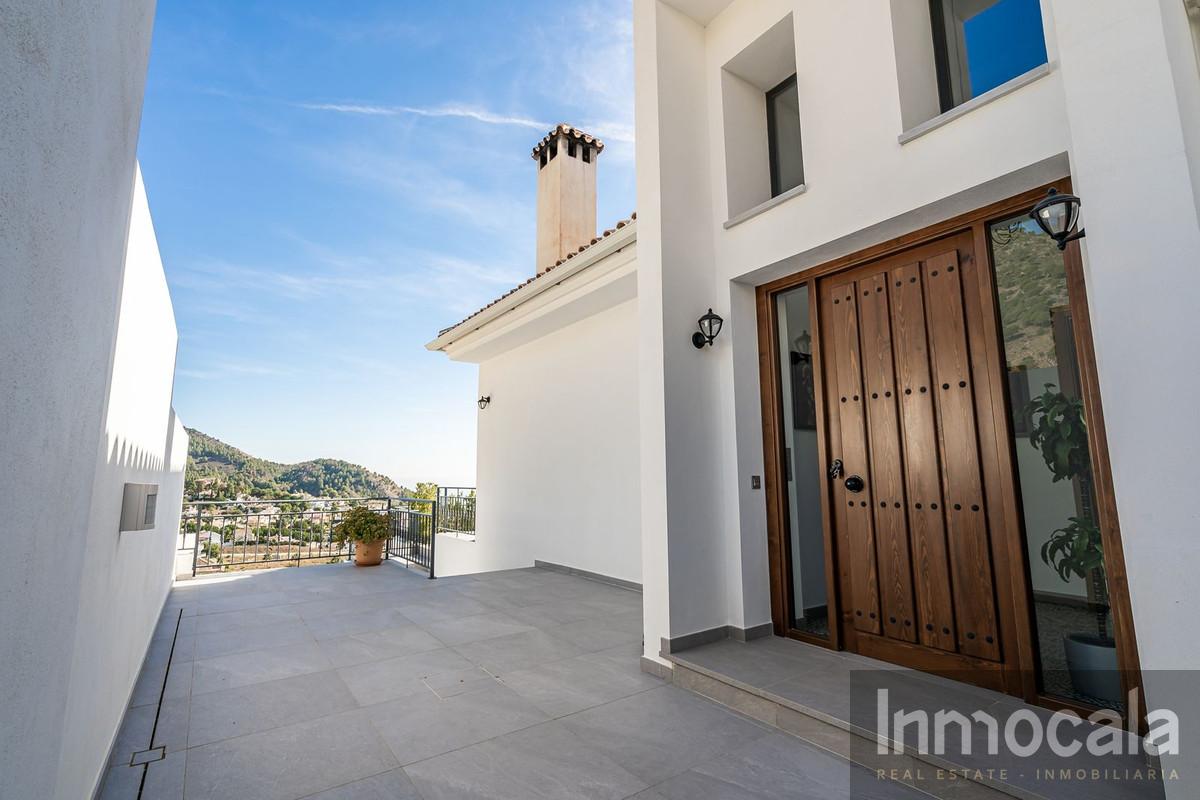 For sale of villa in Mijas