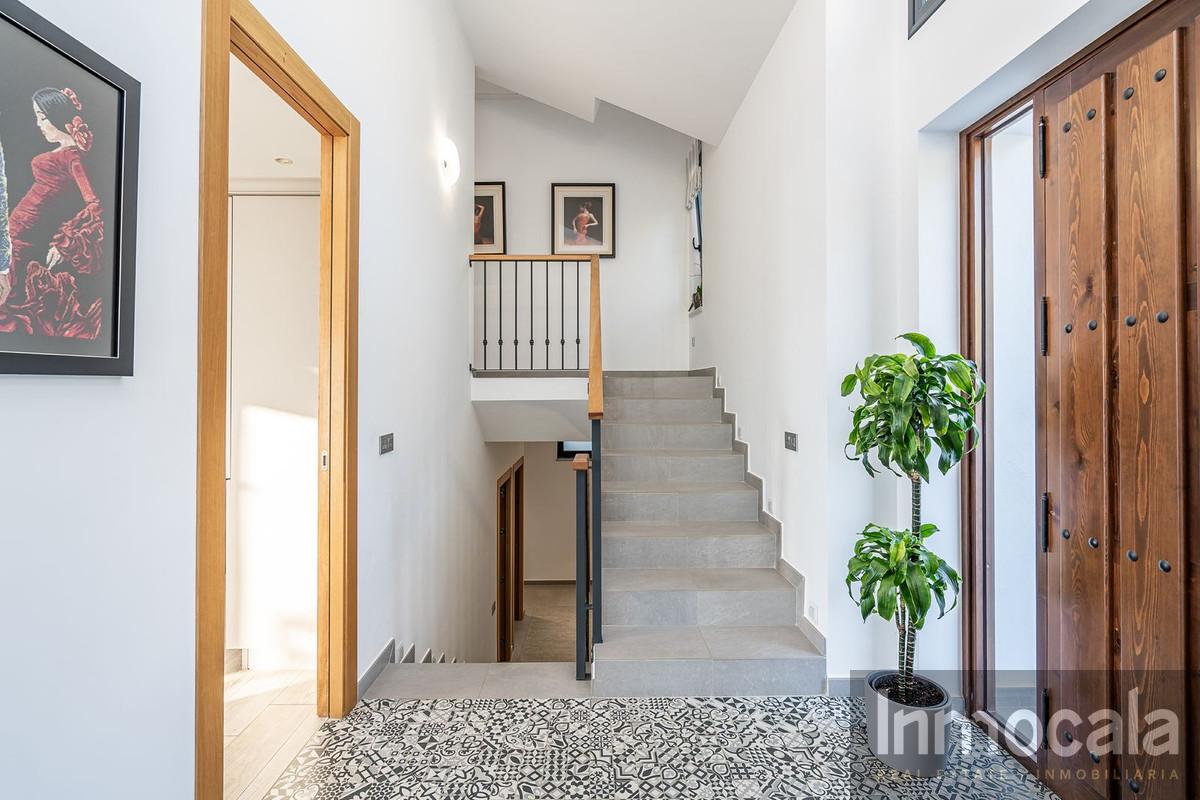 For sale of villa in Mijas