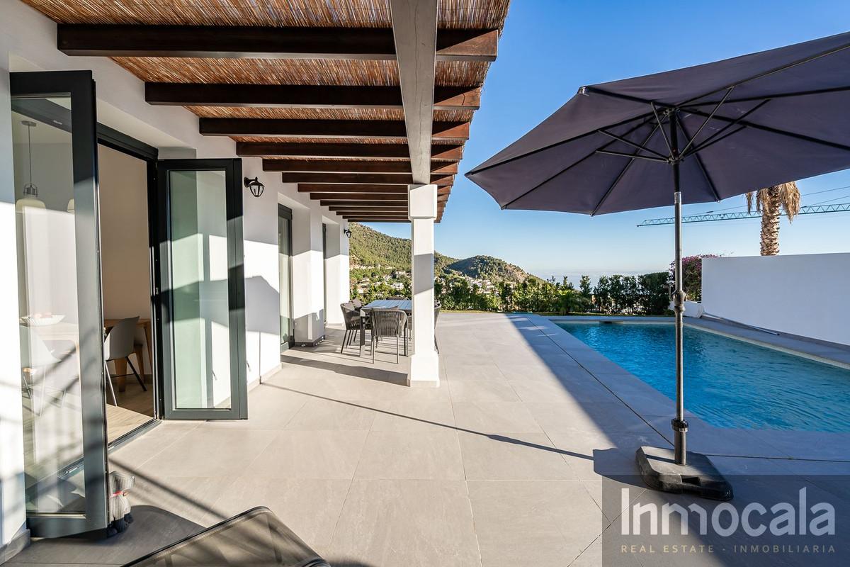 For sale of villa in Mijas
