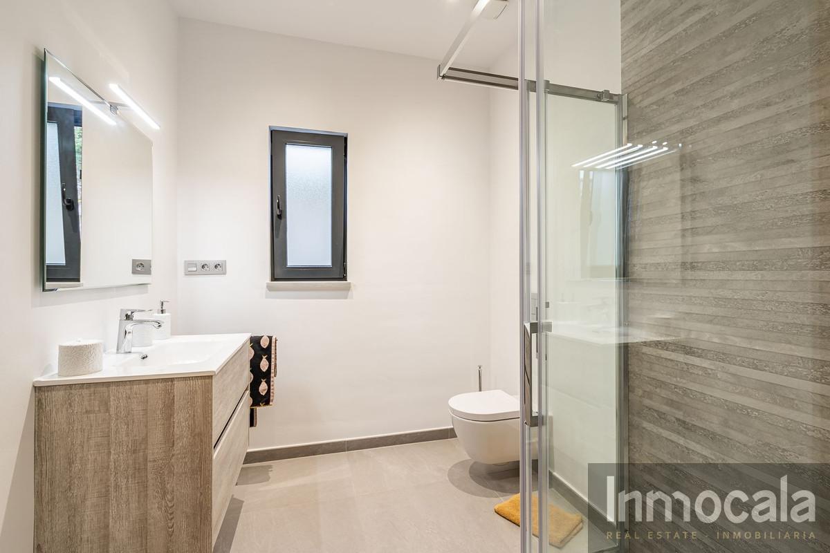 For sale of villa in Mijas