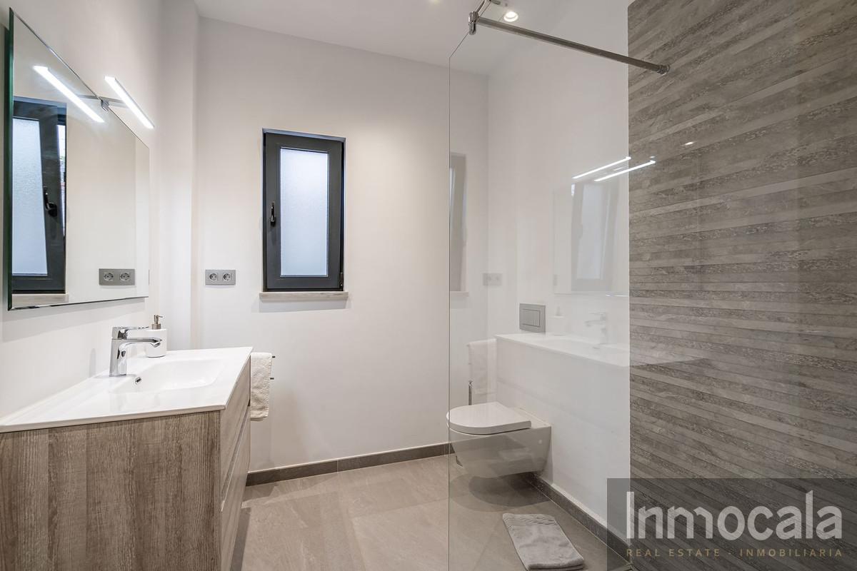 For sale of villa in Mijas