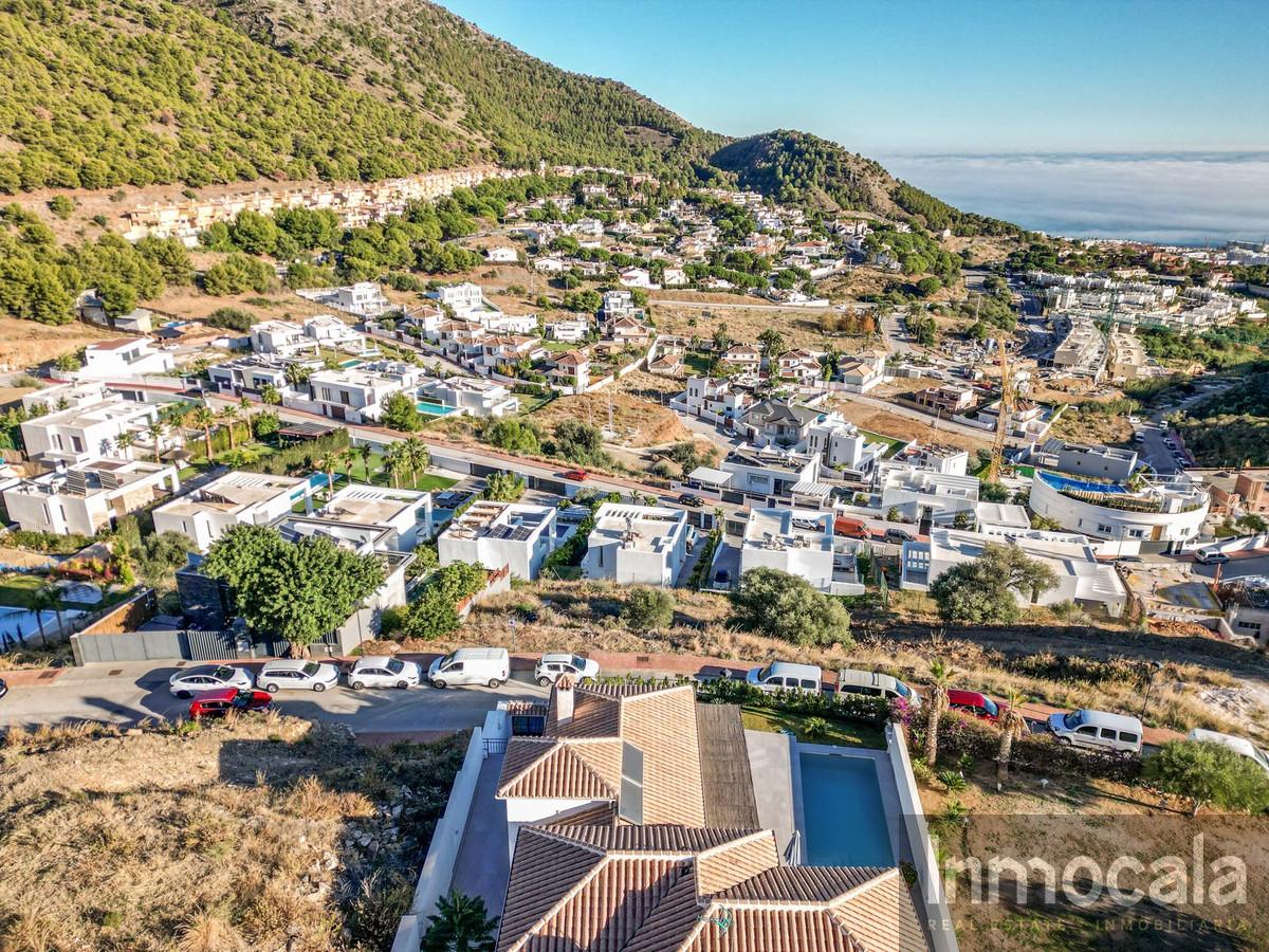For sale of villa in Mijas