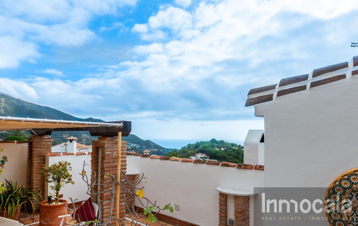 For sale of villa in Mijas Costa
