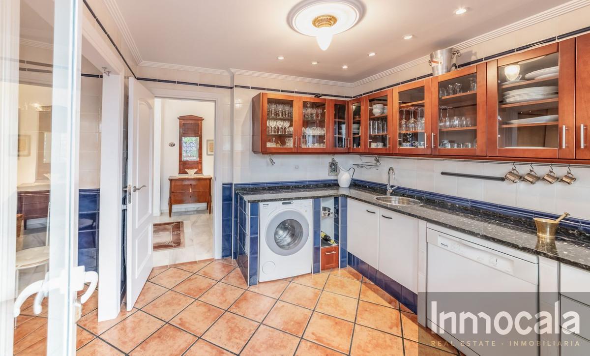 For sale of villa in Mijas Costa