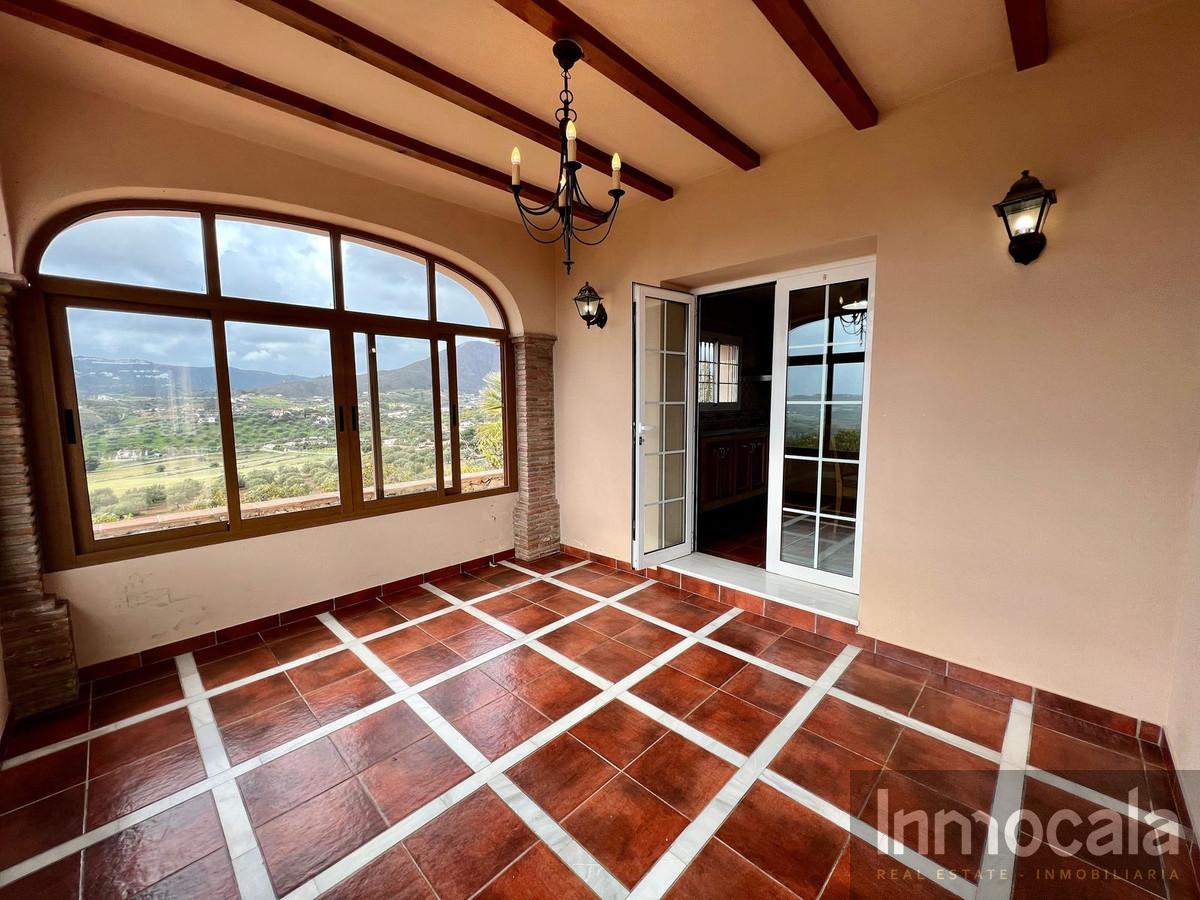 For sale of villa in Mijas