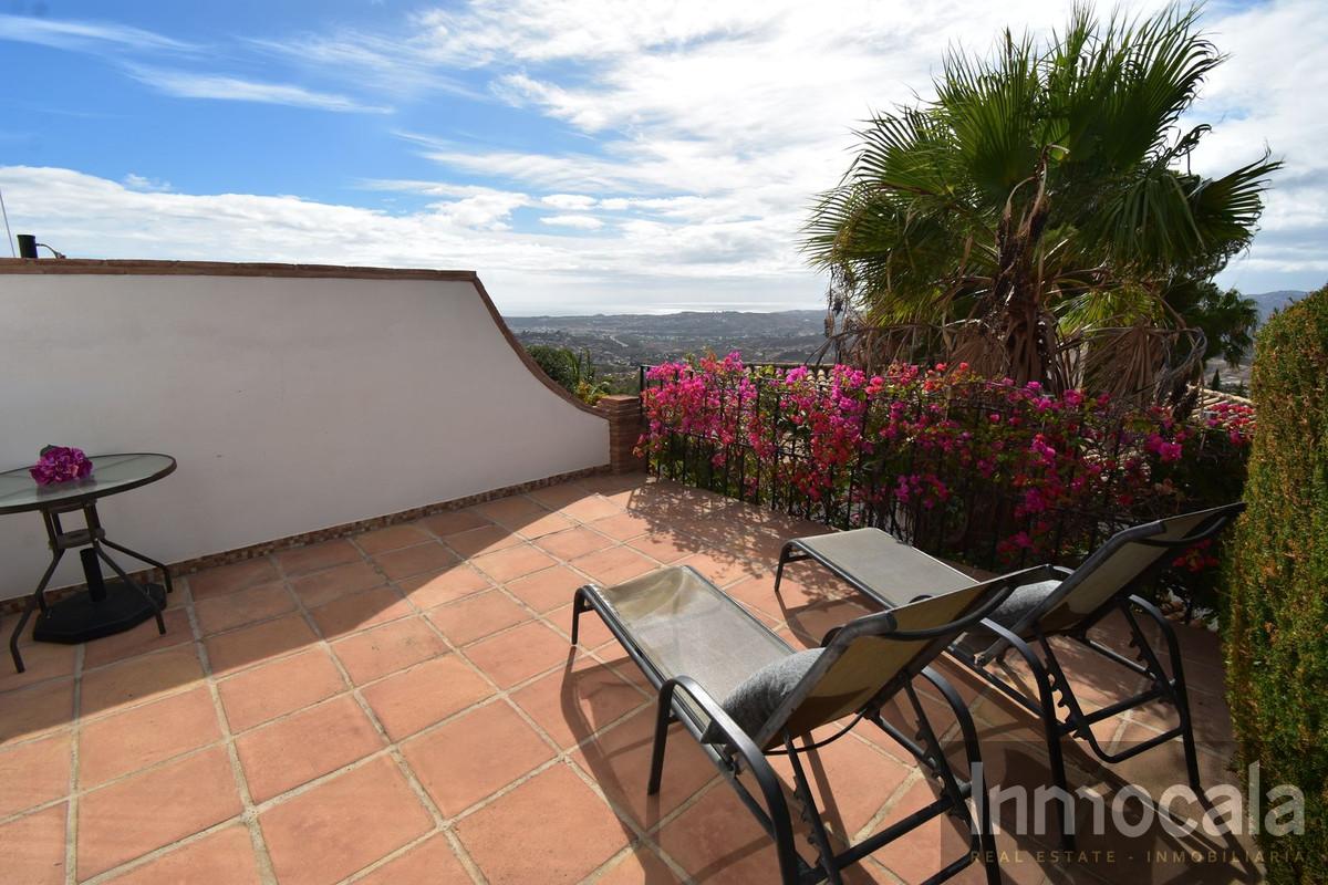 For sale of villa in Mijas