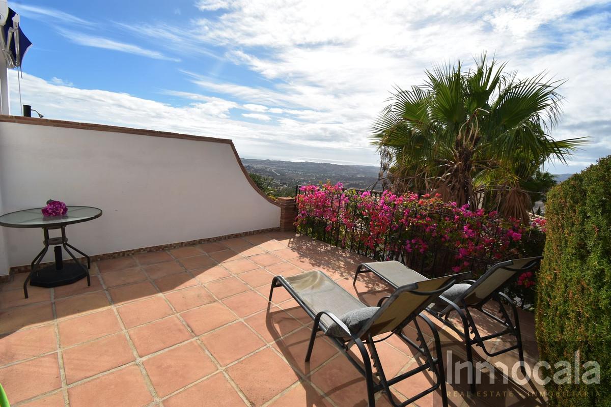 For sale of villa in Mijas