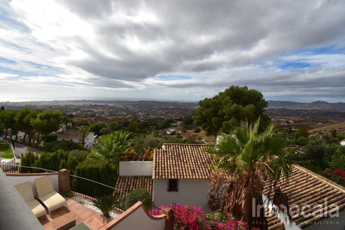 For sale of villa in Mijas