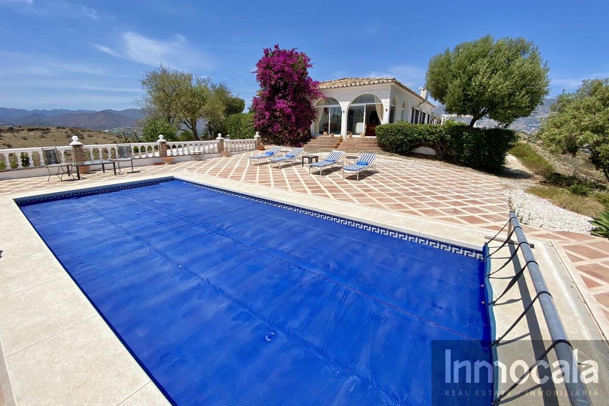 For sale of villa in La Cala de Mijas