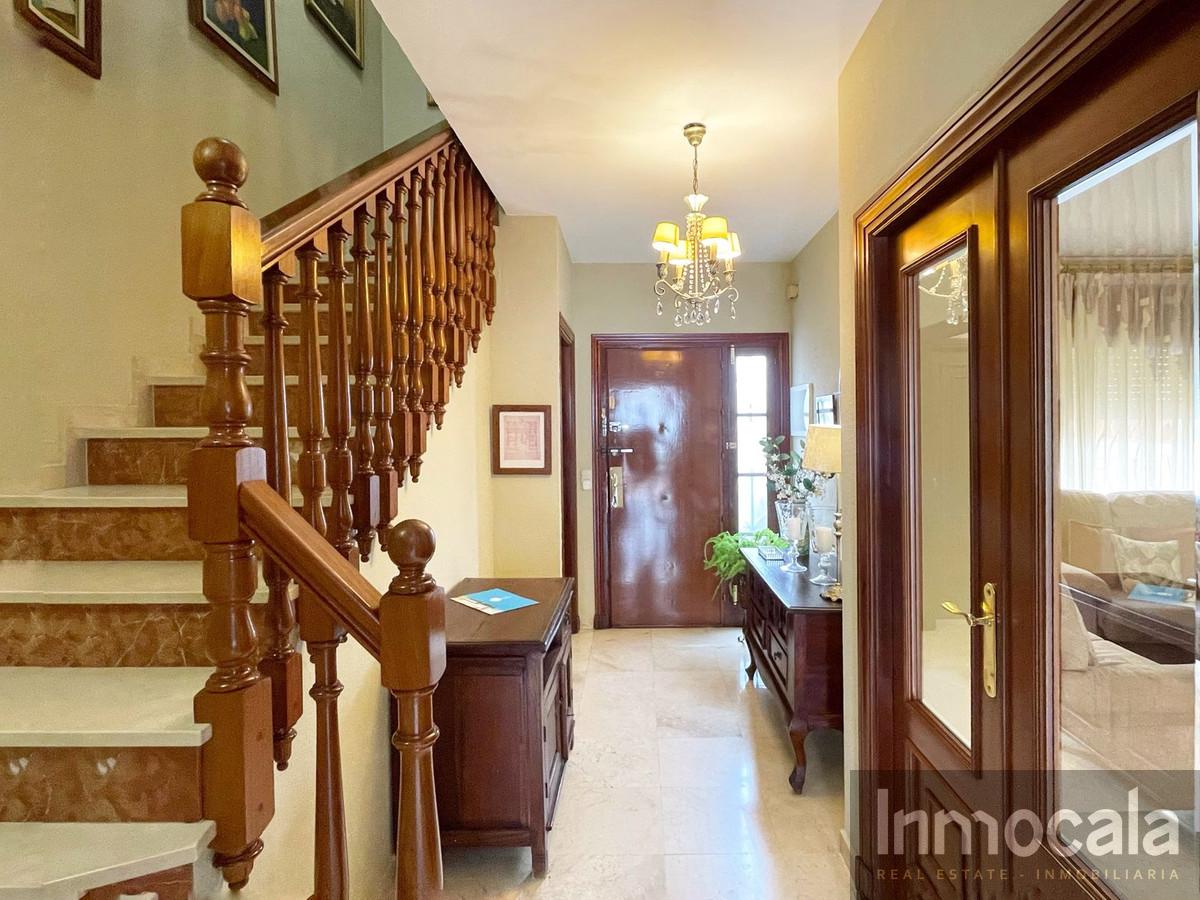 For sale of villa in Fuengirola