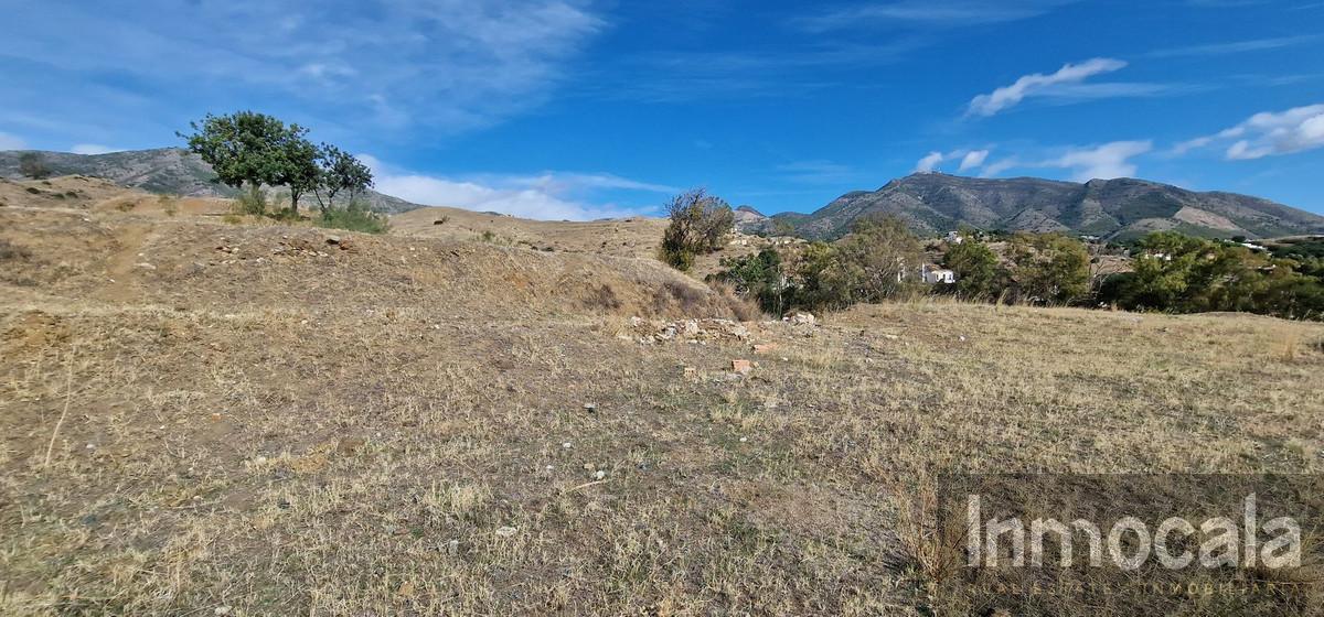For sale of land in Mijas Costa