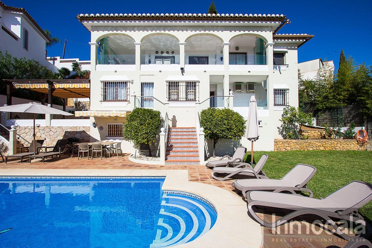 For sale of villa in Mijas Costa