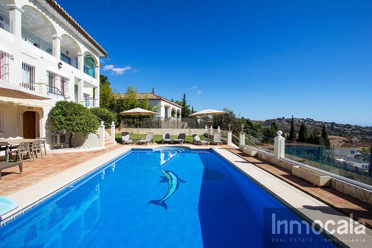 For sale of villa in Mijas Costa