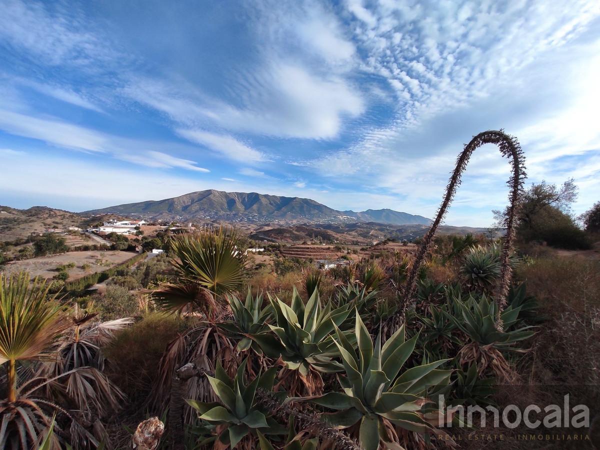 For sale of land in La Cala de Mijas