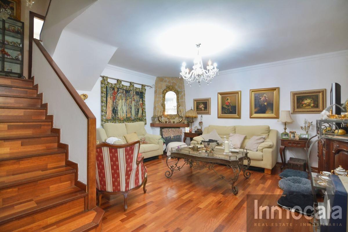 For sale of villa in Mijas