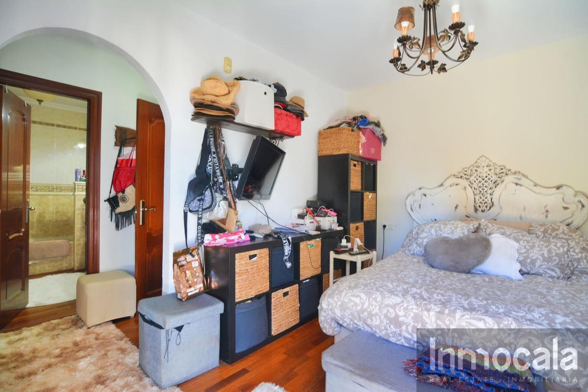 For sale of villa in Mijas