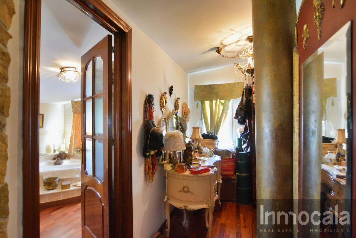 For sale of villa in Mijas