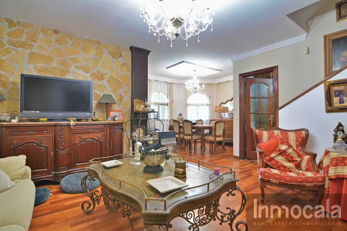 For sale of villa in Mijas