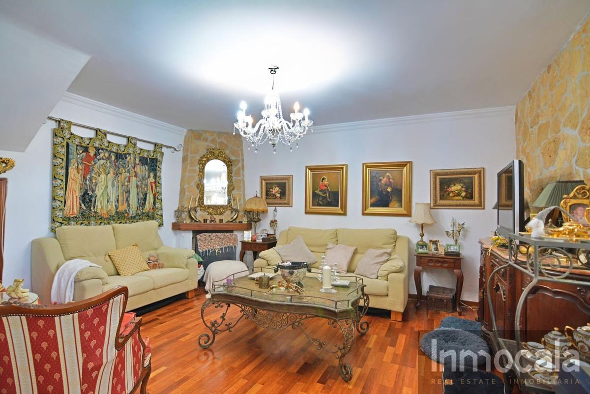 For sale of villa in Mijas