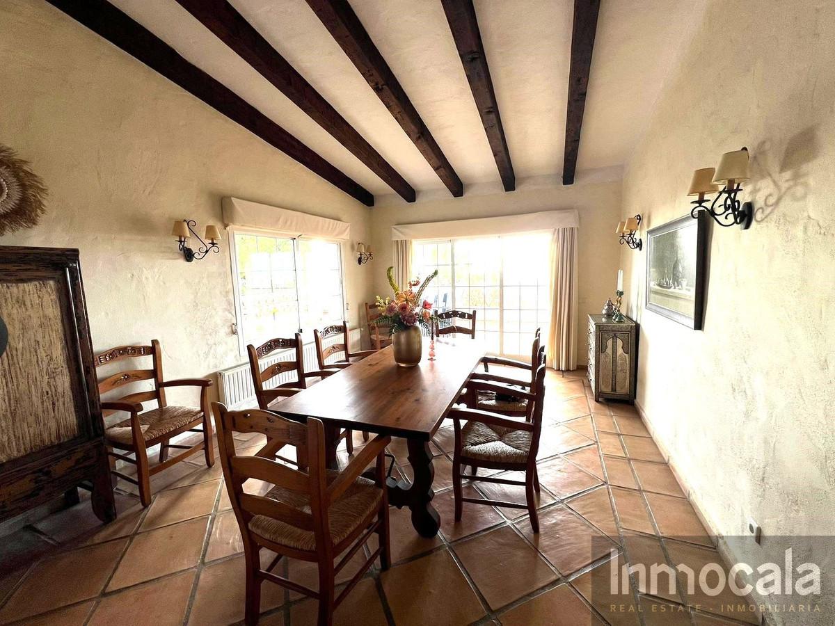 For sale of villa in Mijas