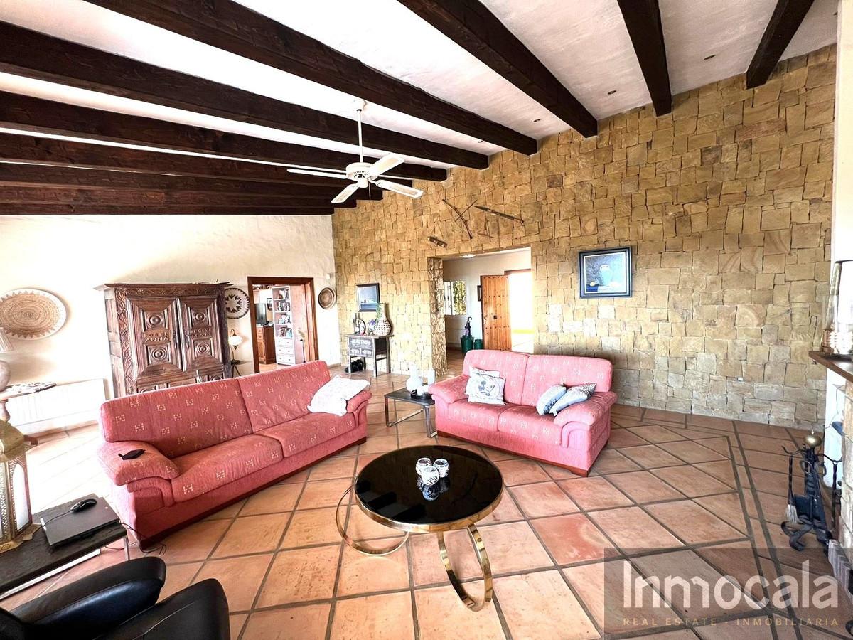 For sale of villa in Mijas
