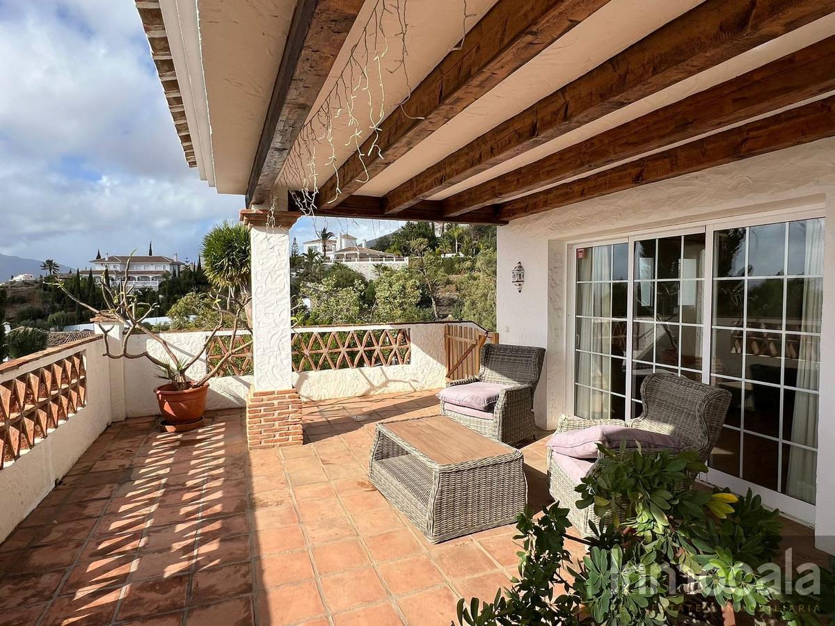 For sale of villa in Mijas