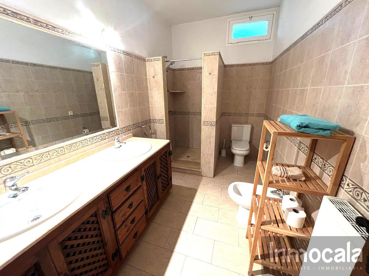 For sale of villa in Mijas