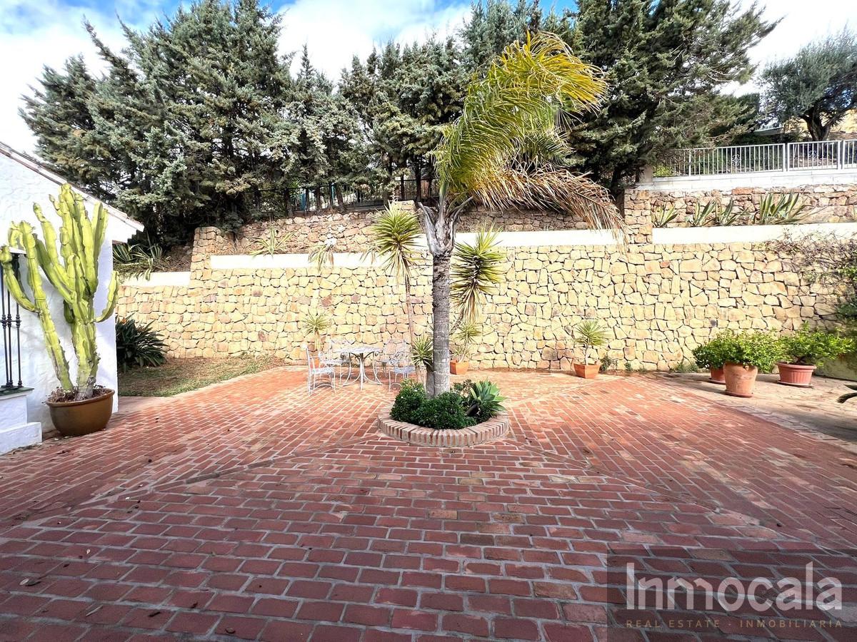 For sale of villa in Mijas