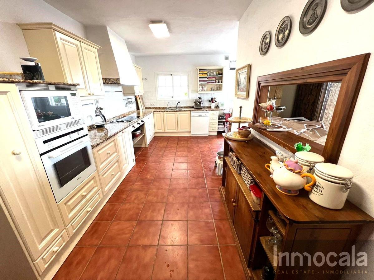 For sale of villa in Mijas
