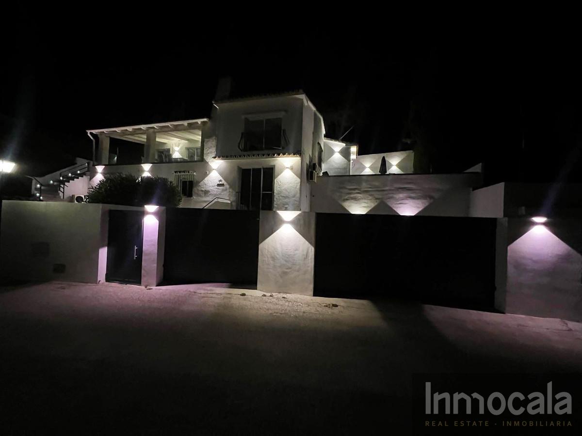 For sale of villa in La Cala de Mijas