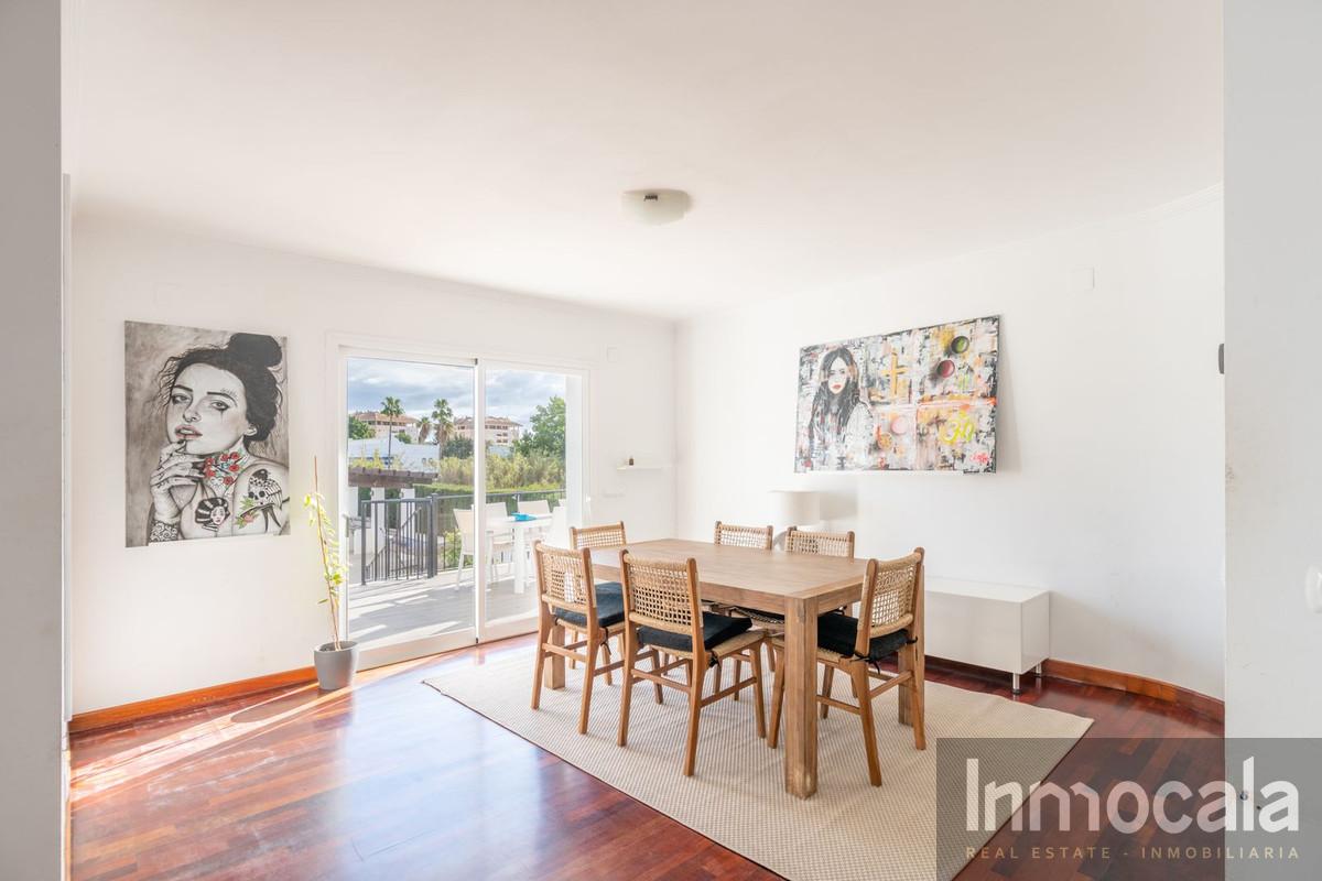 For sale of villa in Mijas