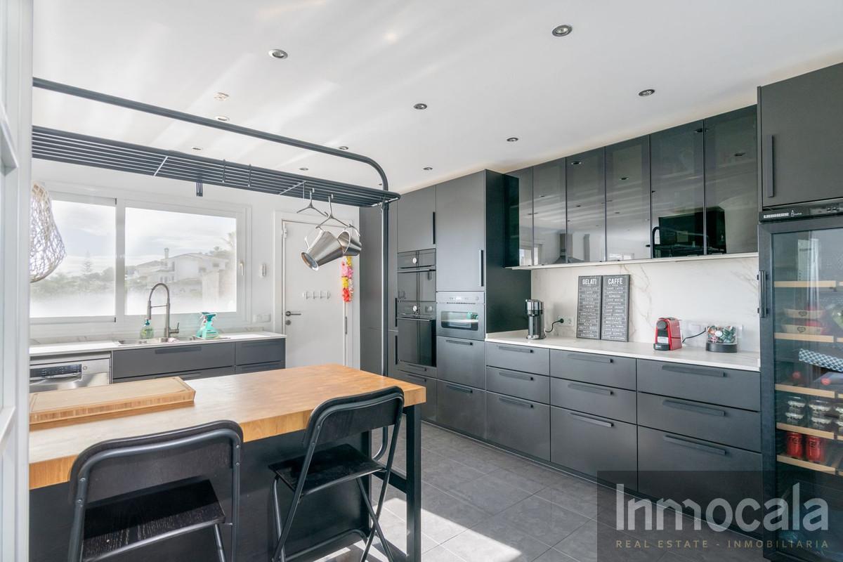 For sale of villa in Mijas