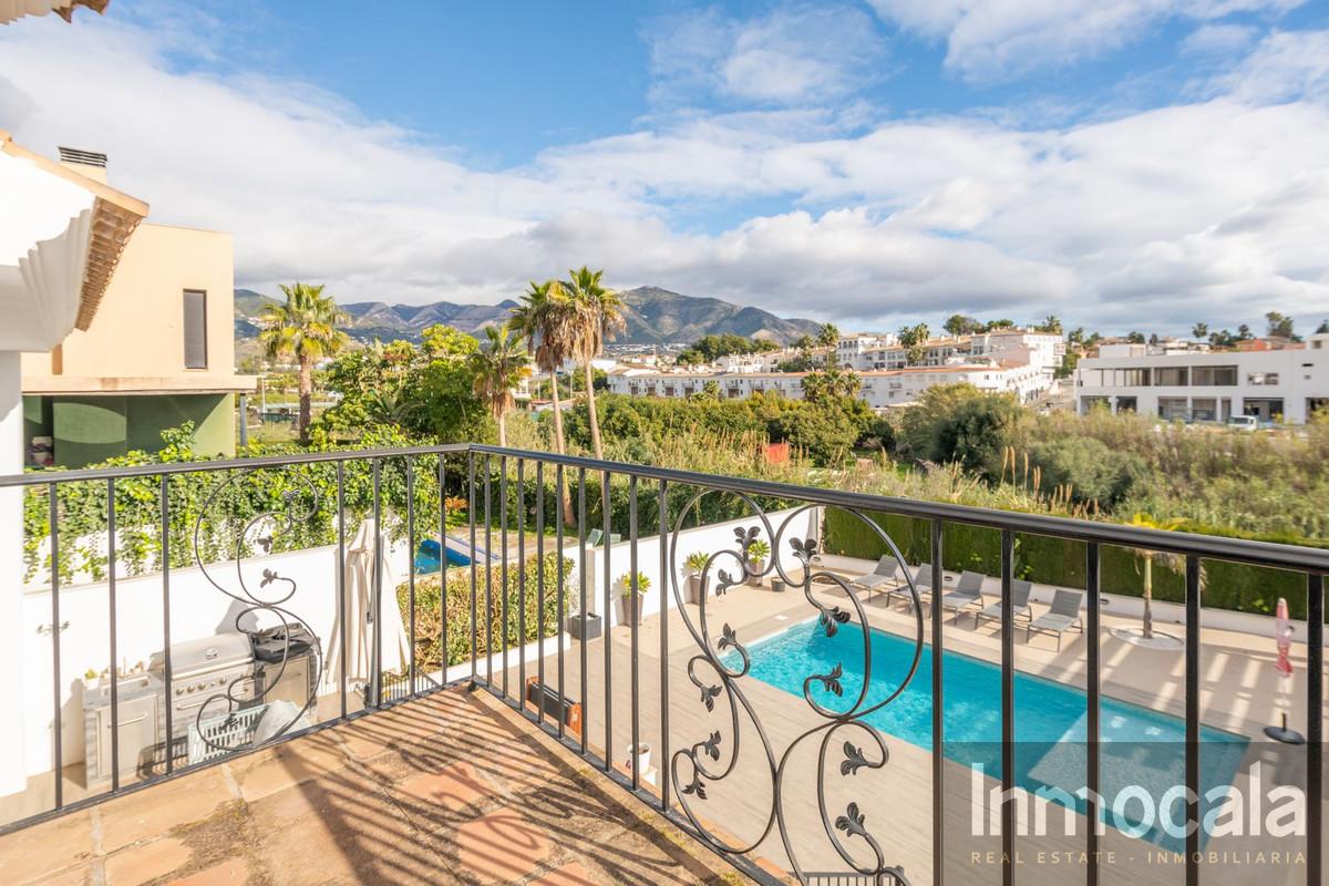 For sale of villa in Mijas