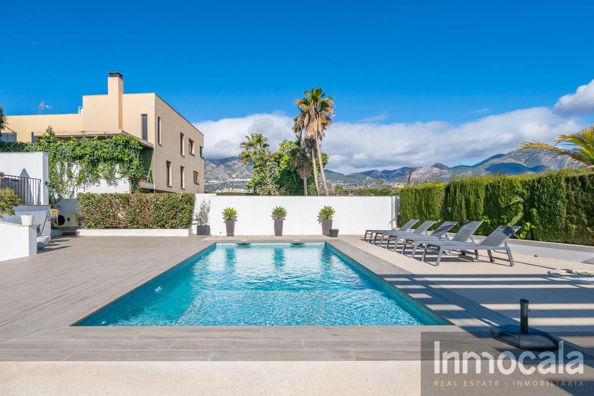 For sale of villa in Mijas