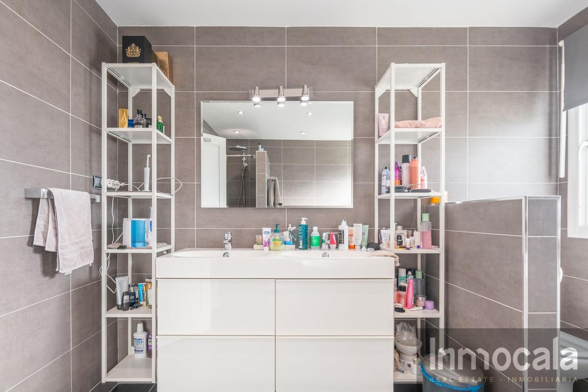 For sale of villa in Mijas