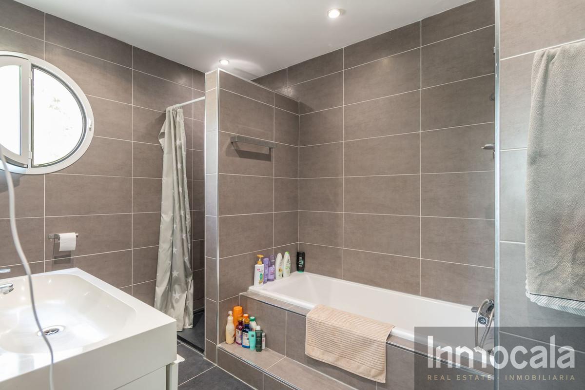 For sale of villa in Mijas
