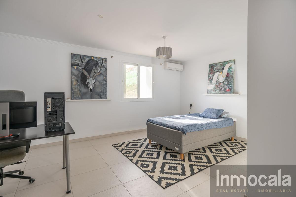 For sale of villa in Mijas