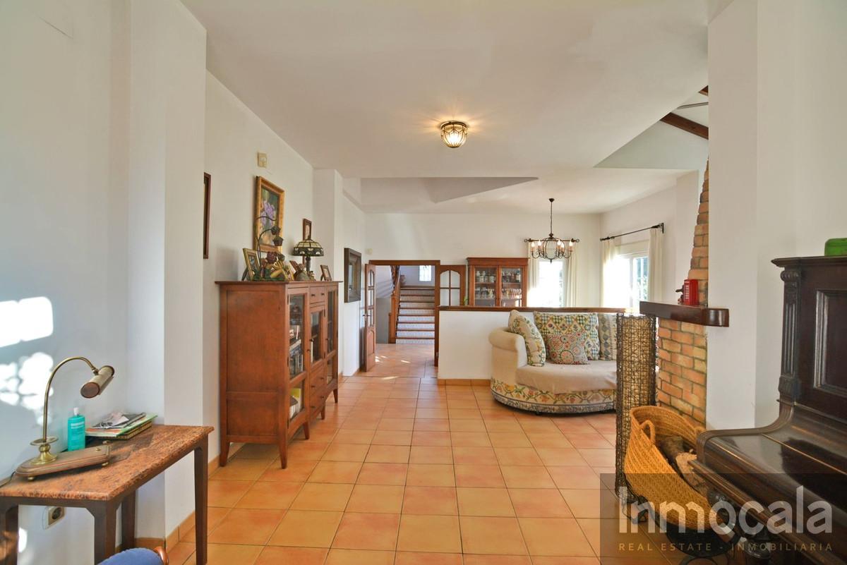 For sale of villa in Campo Mijas