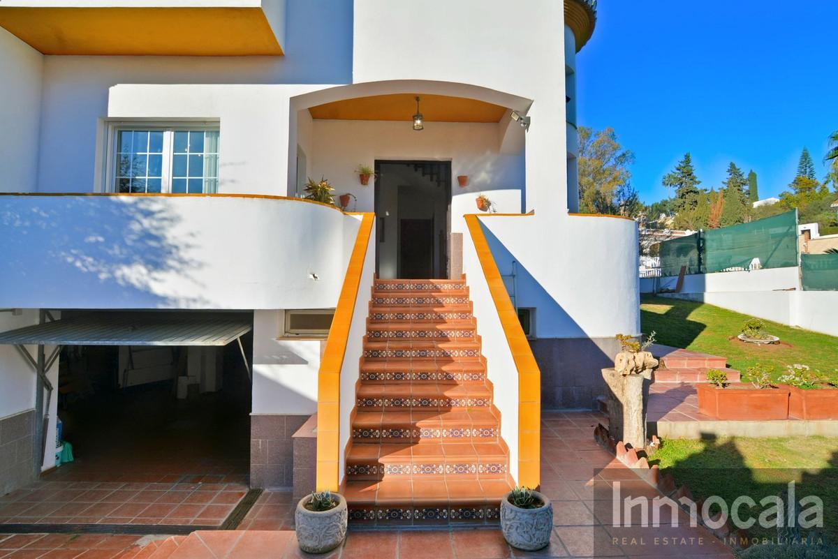 For sale of villa in Campo Mijas