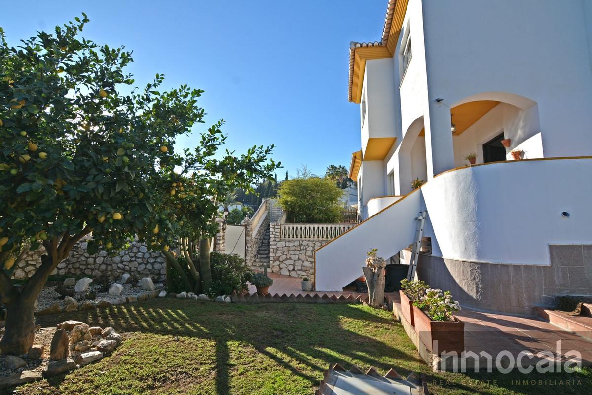 For sale of villa in Campo Mijas