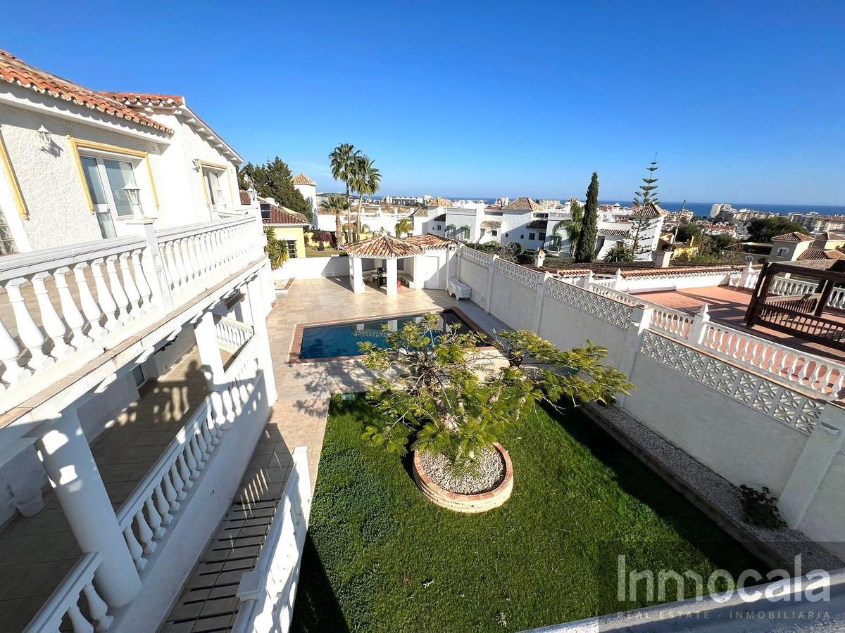 For sale of villa in Mijas