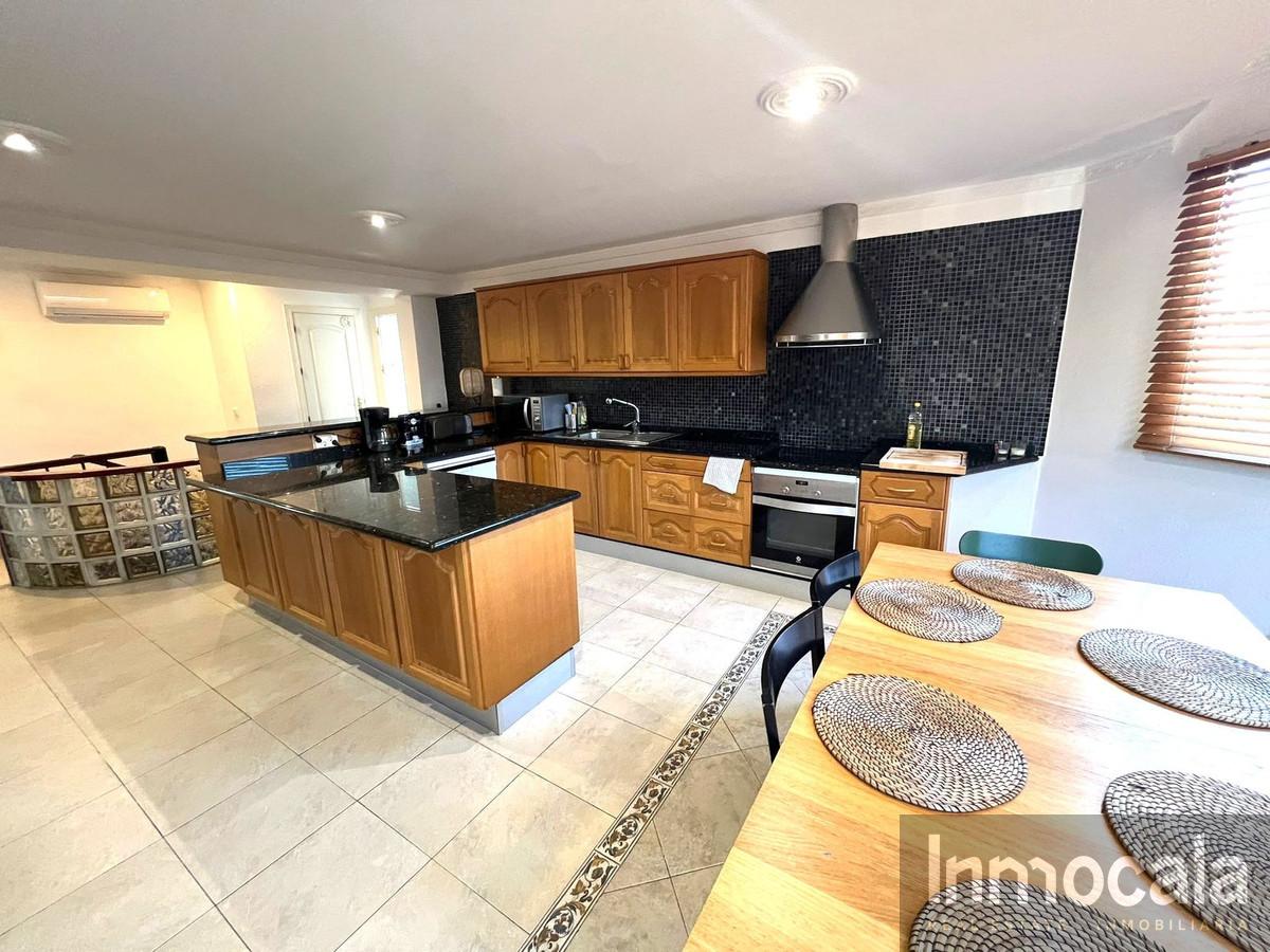 For sale of villa in Mijas