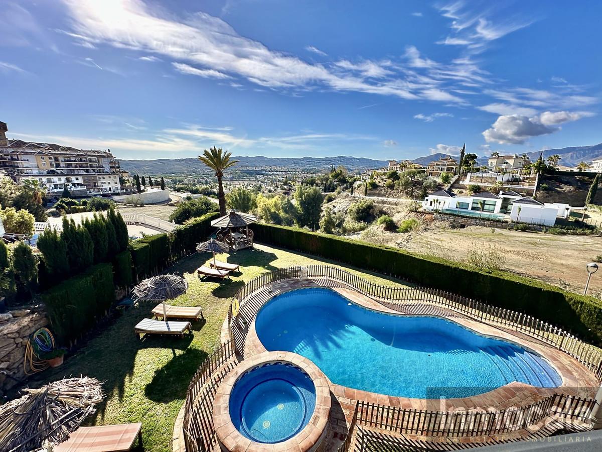 For sale of villa in Mijas Golf