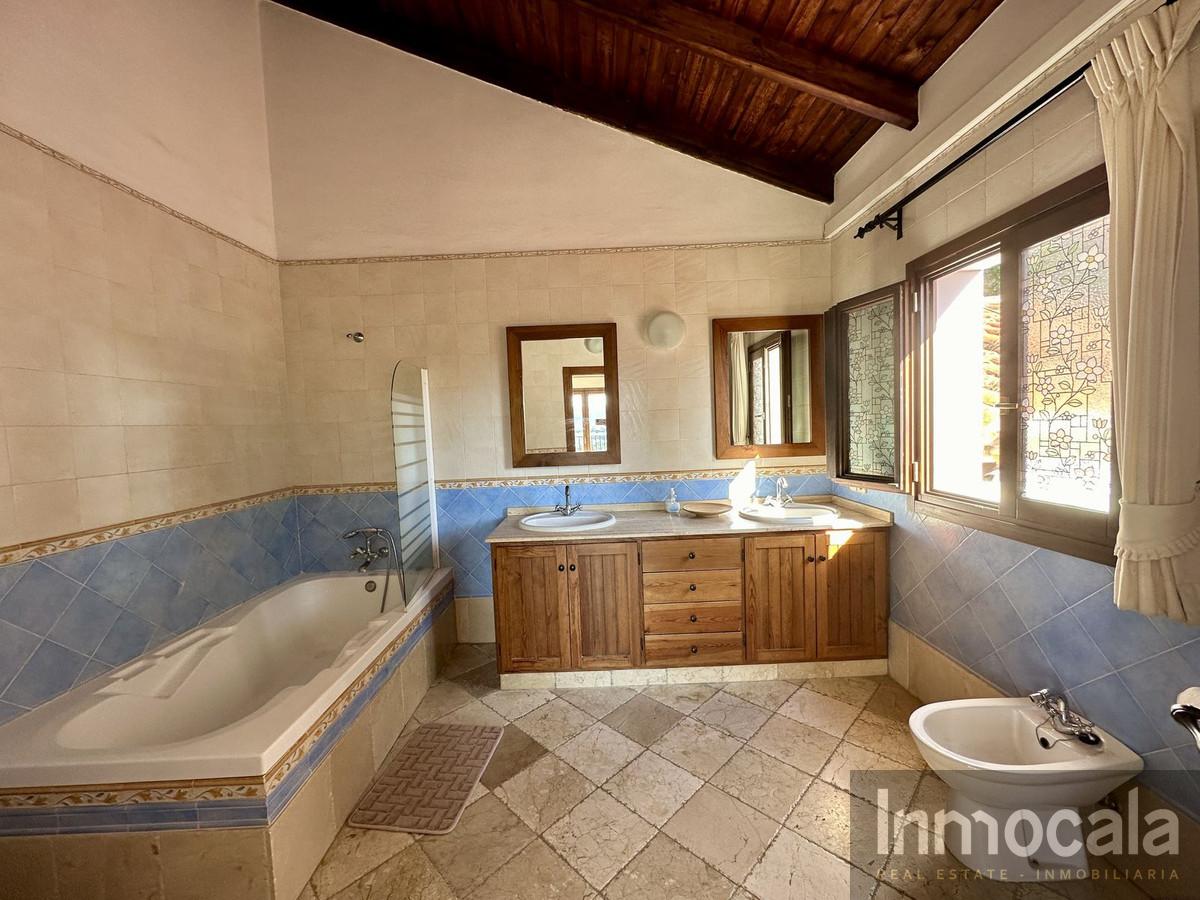 For sale of villa in Mijas Golf